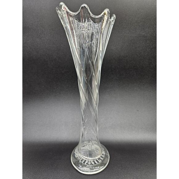 Vintage‎ Dugan Swung Vase Clear Ribbed Swirl Glass Trumpet Scalloped 8 Finger - Picture 2 of 10